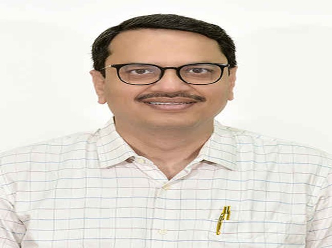Dr. Chiranjeev Kumar